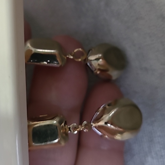 NWT Macy's Drop Earrings - Picture 2 of 2